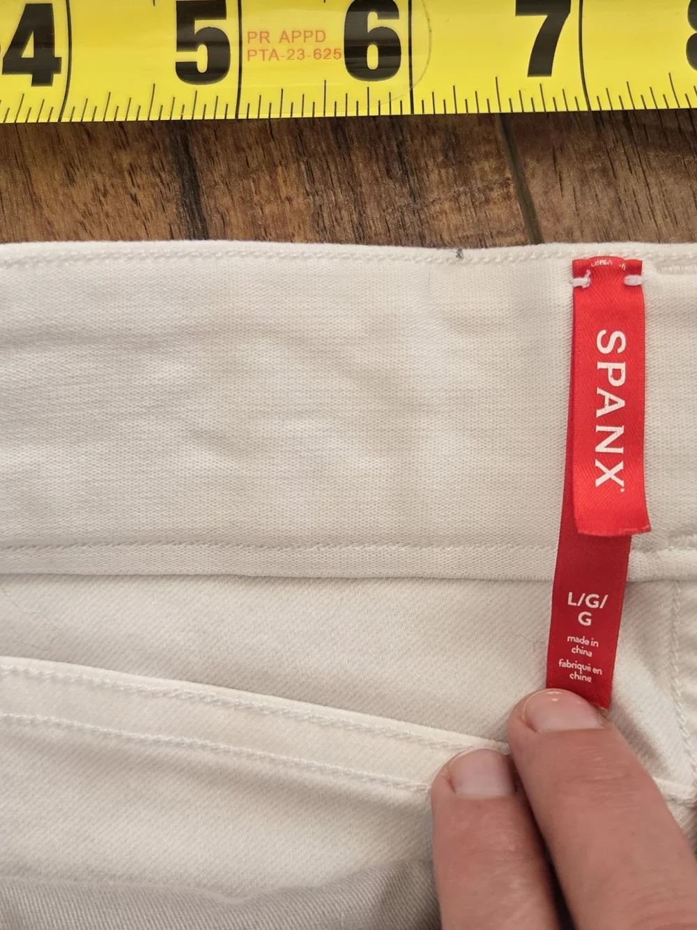 SPANX White Casual Stretch Pull On Shorts
